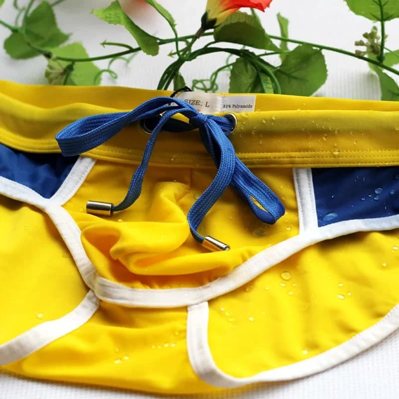Slip da bagno sexy e traspiranti per uomo, costumi da bagno da uomo, pantaloncini da nuoto da uomo, costumi da bagno da uomo nuovi