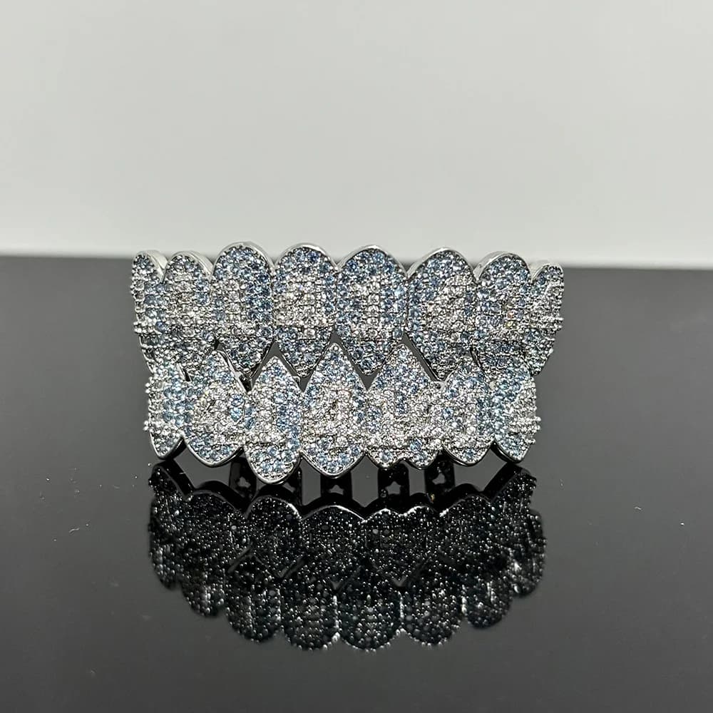 RACHELZ 8/8 Parte superiore inferiore 14 Numero CZ Pietra Denti Caps Hip Hop Zircone lucido Griglie per denti Donna Uomo Gioielli Cosplay Dental Grillz