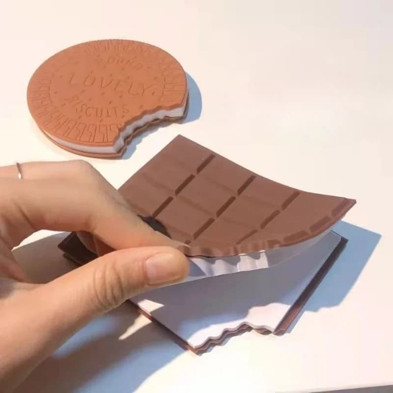 Simulazione creativa Forma di odore di cioccolato / crema Mini notebook Divertimento portatile tascabile Blocco note per studenti Simpatico diario Libro Planner