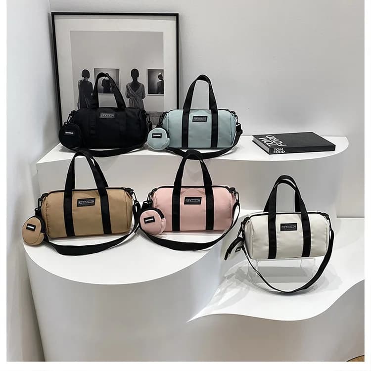 Versatile borsa Boston in nylon impermeabile per pendolari femminili che trasportano una borsa a tracolla casual