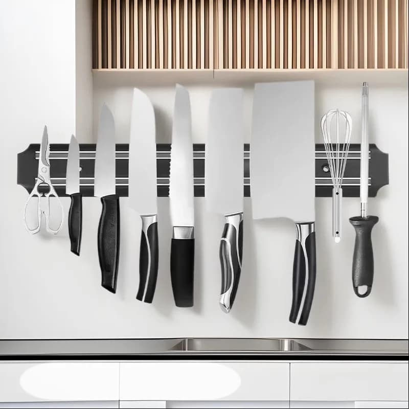 Powerful Magnetic Lock for Stainless Steel Magnetic Knives Wall Kitchen Magnet Comfortable and practical knife holder