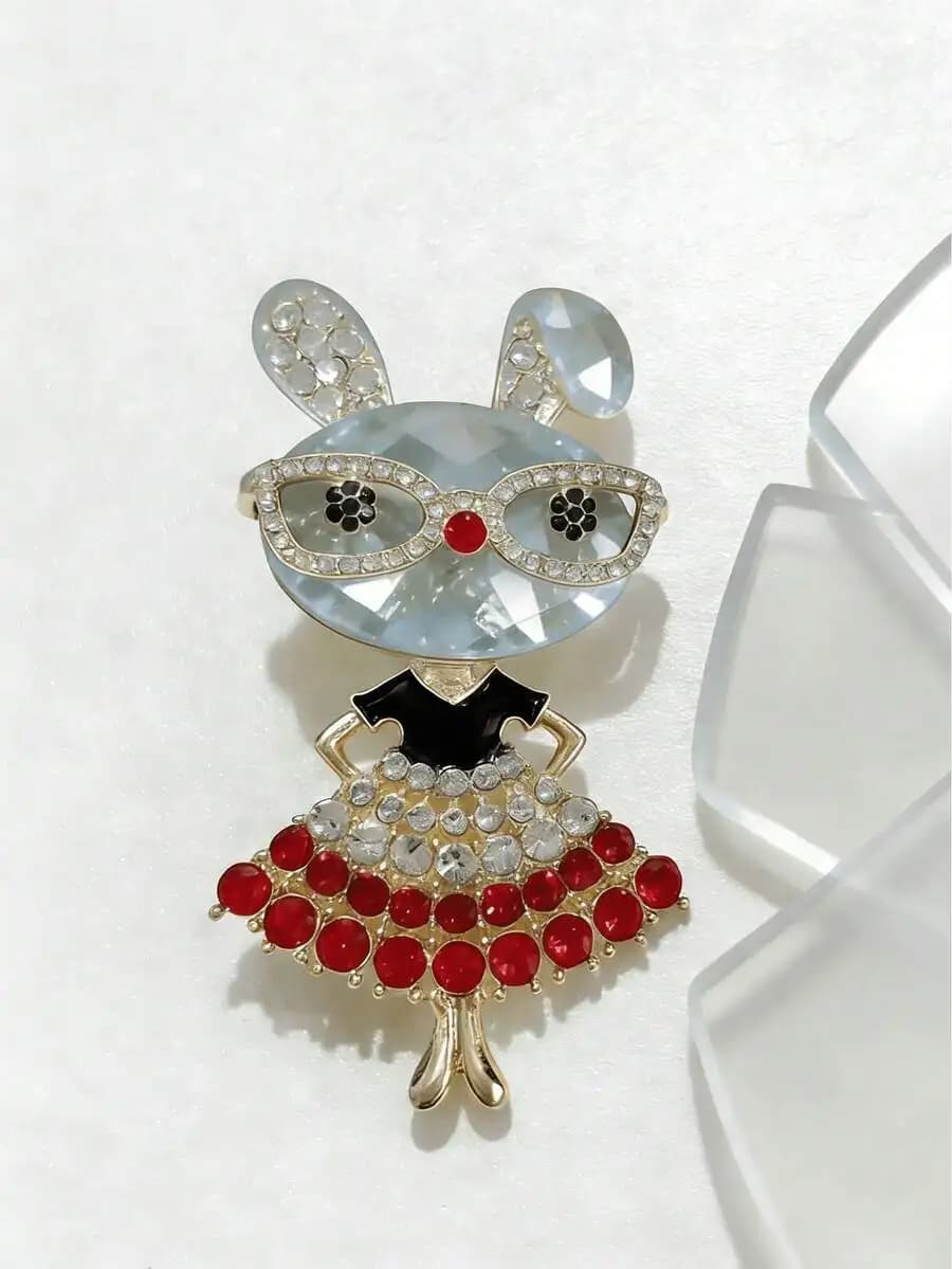 Vintage Cartoon Rabbit Brooch With Rhinestones For Adults Unisex Fashion Accessory