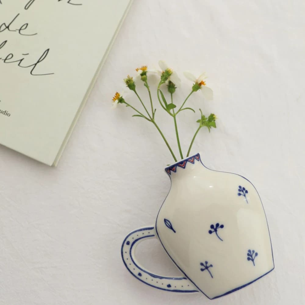 Blue & White Porcelain Small Vase Lovely Plant Pots Table Decoration Flower Arrangement Floral Vase Living Room Aesthetic Decor