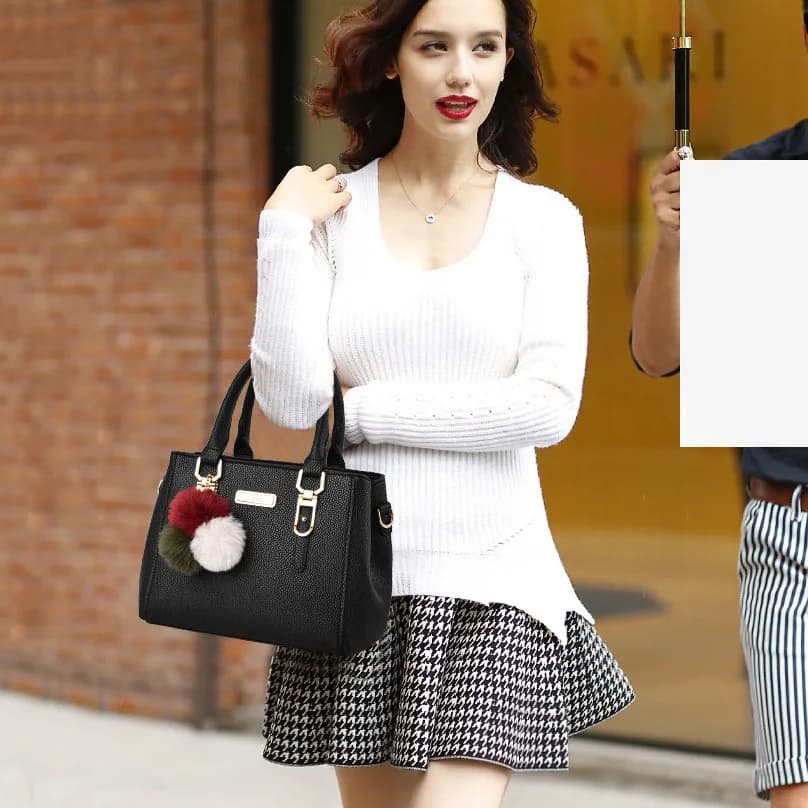 Fashionable Large Capacity Women's Handbag Spring 2024 Shoulder Crossbody Bag Simple Korean Style Elegant Single Piece