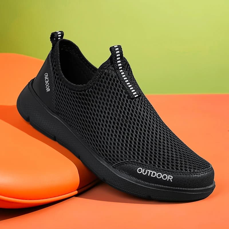 Nuove scarpe da ginnastica da uomo all'aperto mocassini da uomo leggeri moda estiva mesh traspirante scarpe casual da uomo trainer maschile Zapatillas Hombre