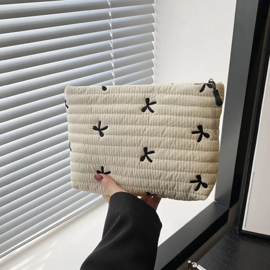 Cute makeup bag with large hinge - Cosmetic wash bag with embroidered bow for women