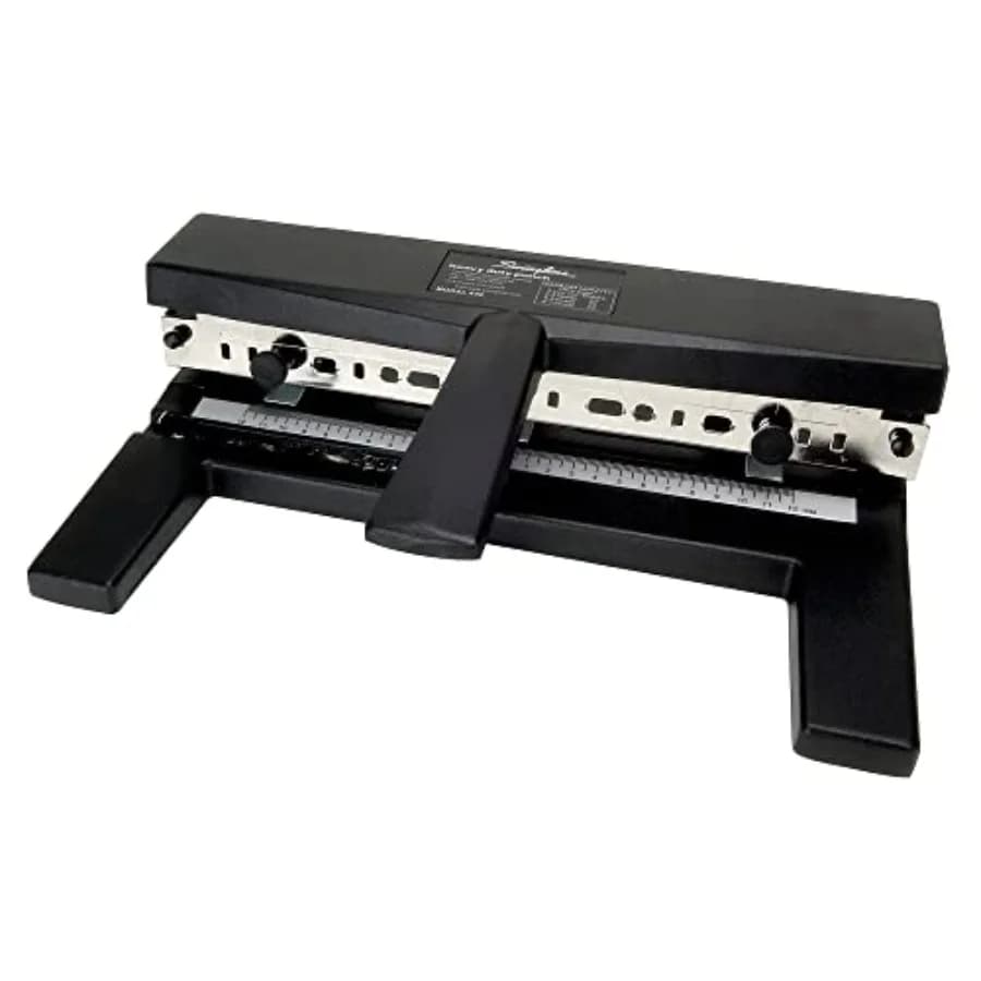 Perforatore a 3 Fori Swingline Heavy Duty, Capacità 40 Fogli, Perforatore a Tre Fori per 3 Anelli, Perforatore Regolabile da 2-7 Fori, Nero 74440