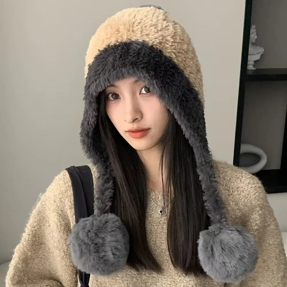 Berretto invernale in peluche da donna con paraorecchie Cappello lavorato a maglia morbido per testa grande Pom Pom foderato in pile caldo