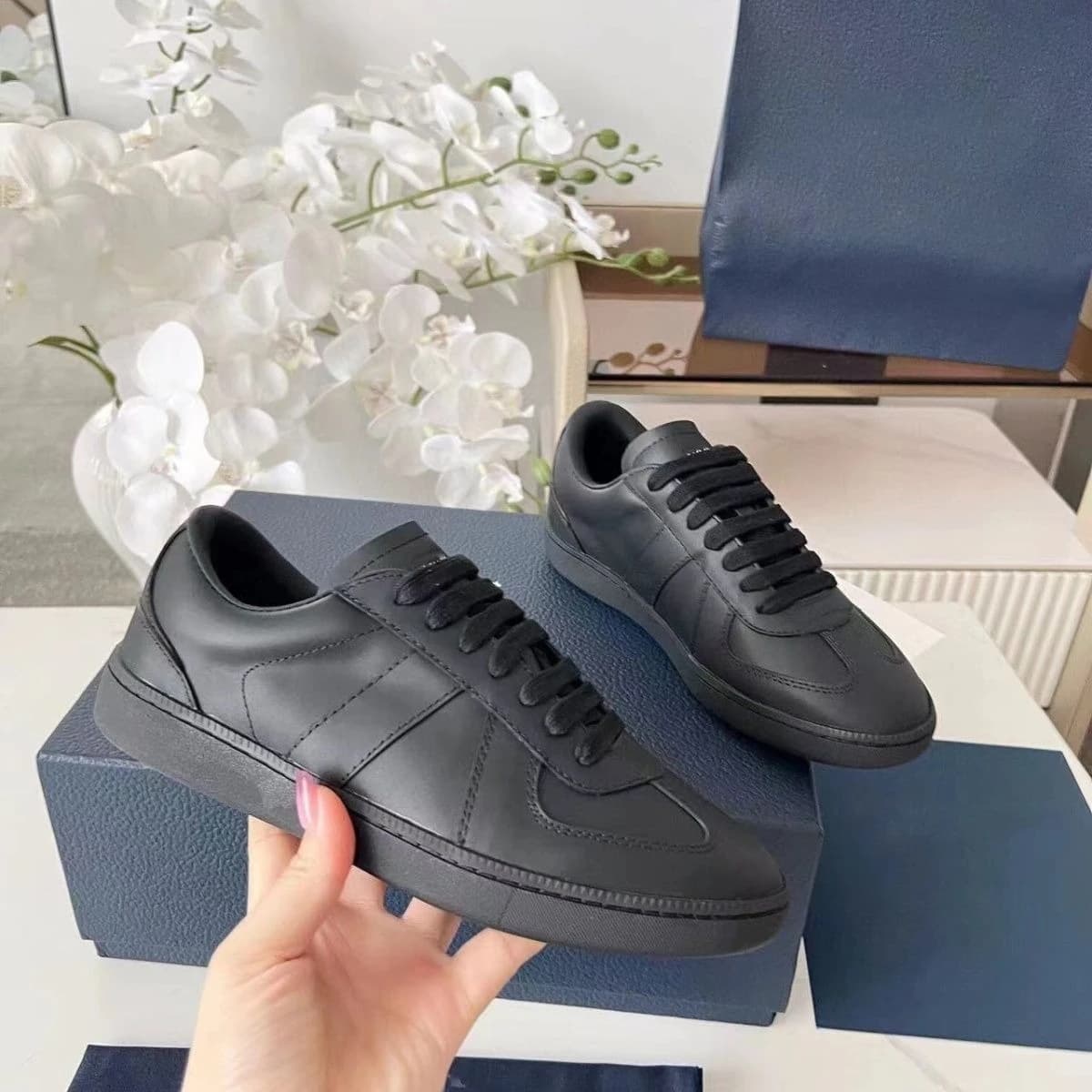 Nuove Sneakers Vintage in Vera Pelle, Scarpe Basse Traspiranti con Lacci, Versatili e Comode per Uomo
