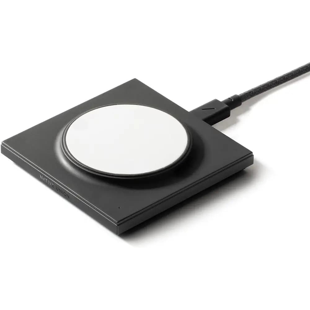 Base di Ricarica Wireless - Magnetica Antiscivolo per Telefoni, Supporta Ricarica Rapida 15W e Dispositivi Compatibili Qi