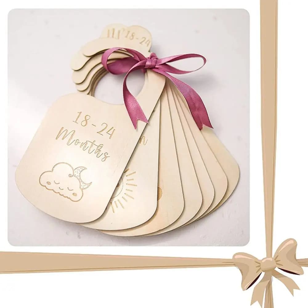 Set of 7/8 Newborn Armadio Dividers, Labels Assorted with Cartoni Animati, Newborn Clothes Hangers