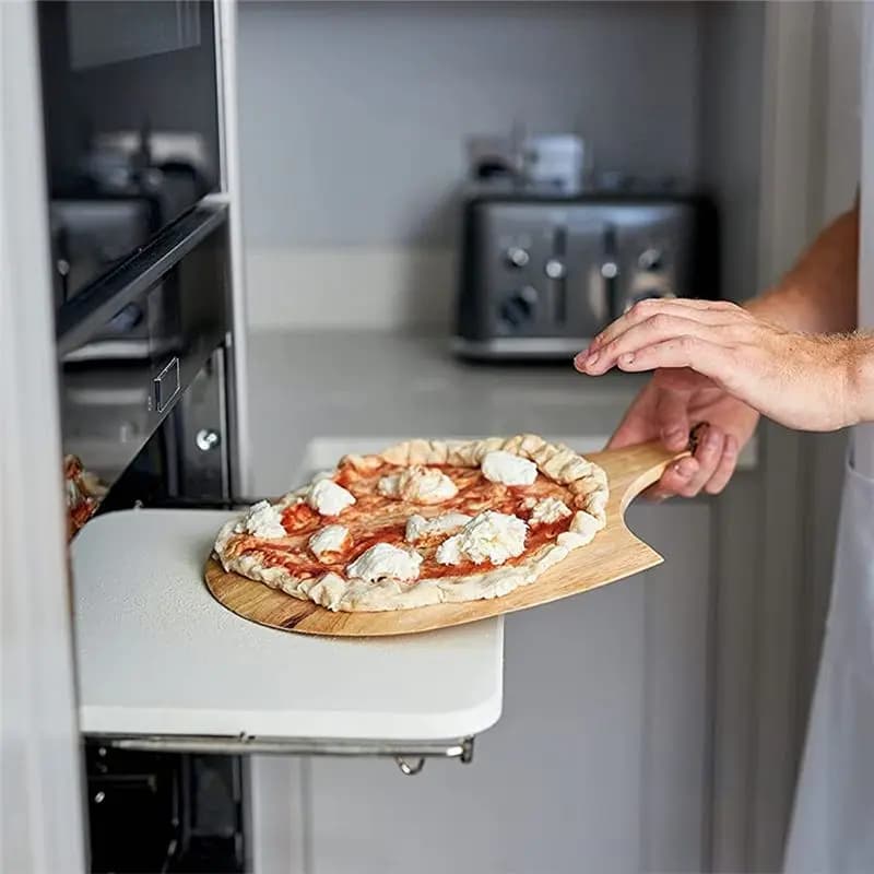 【ELEVATE LIFE】Wooden Pizza Board Round with Hand Pizza Baking Tray Pizza Stone Cutting Board Platter Pizza Cake Standard Paragra