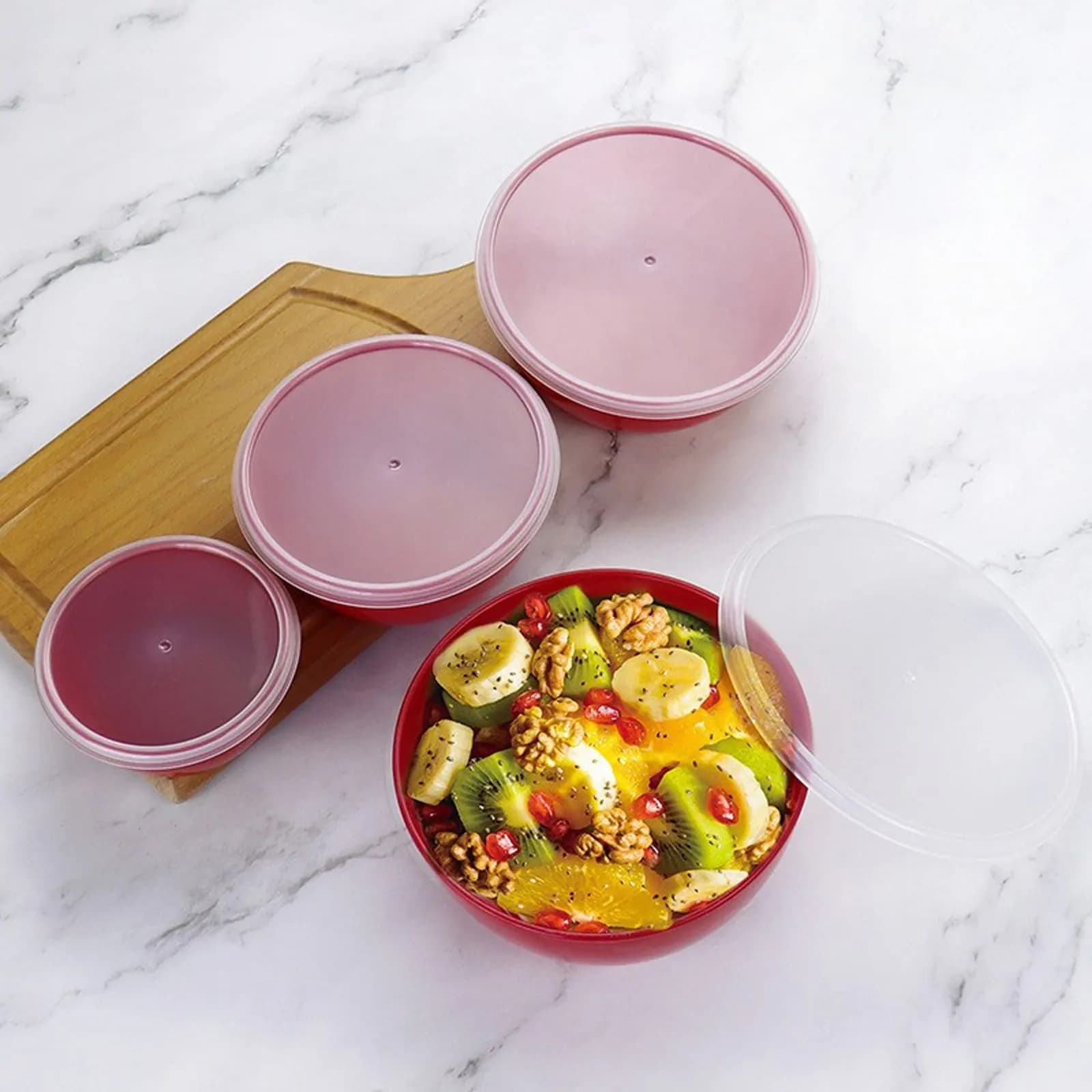 Set di 4 Ciotole per Insalata in Plastica Rosa Rinforzata con Coperchi, Contenitori Impilabili per Conservazione Alimenti, Preparazione Pasti, Frutta e Verdura Fresca
