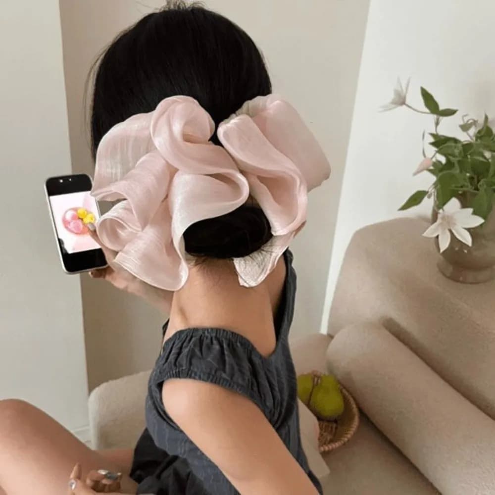 Luxury PC Pleated Hair Claw Large Size Tulle Material Cloud Crab Claw Clip Chic Lightweight Shark Clip Commute