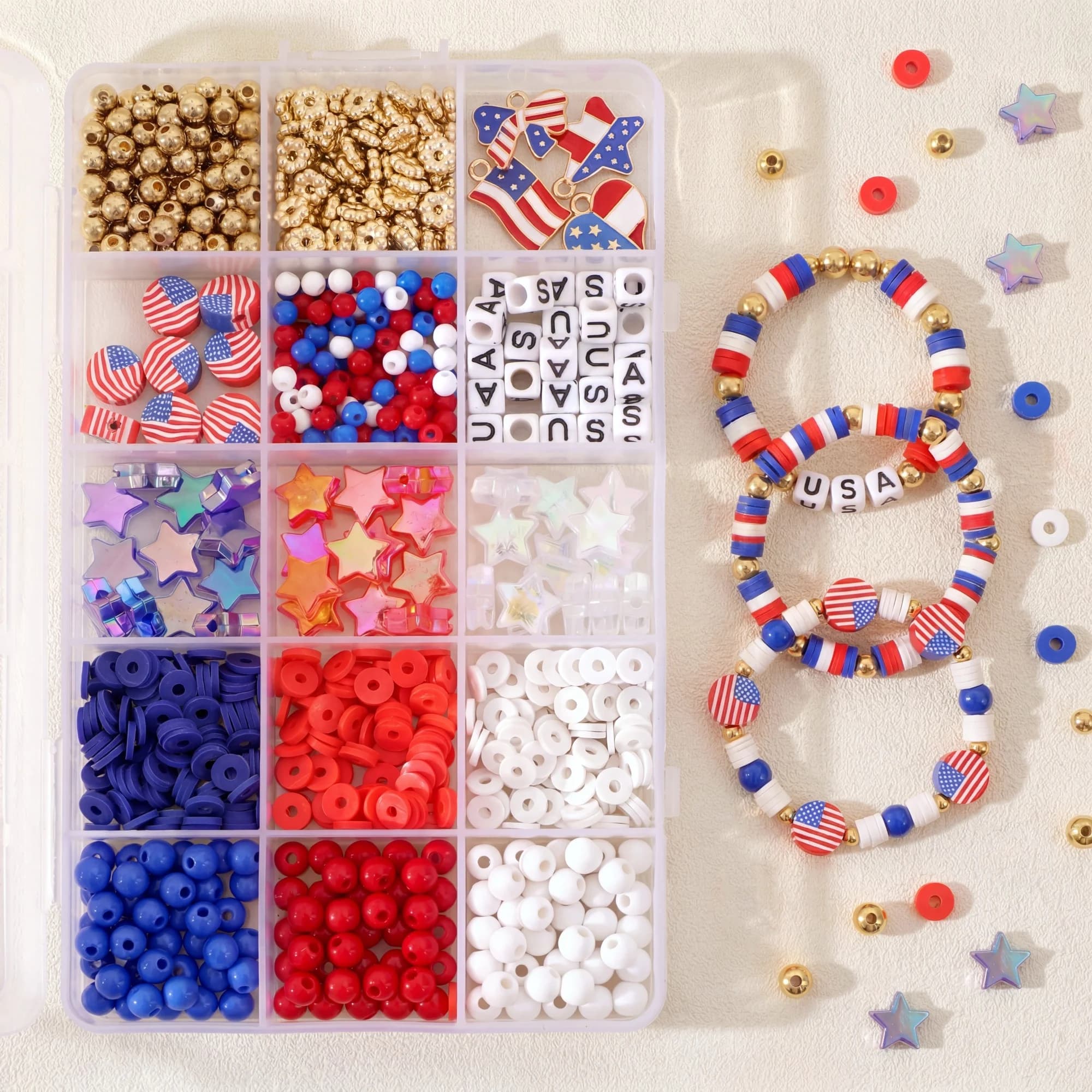 Set di 15/24 kit fai-da-te per braccialetti con forbici - Kit di materiali per gioielli con perline per il Giorno dell'Indipendenza, patriottico per il 4 luglio