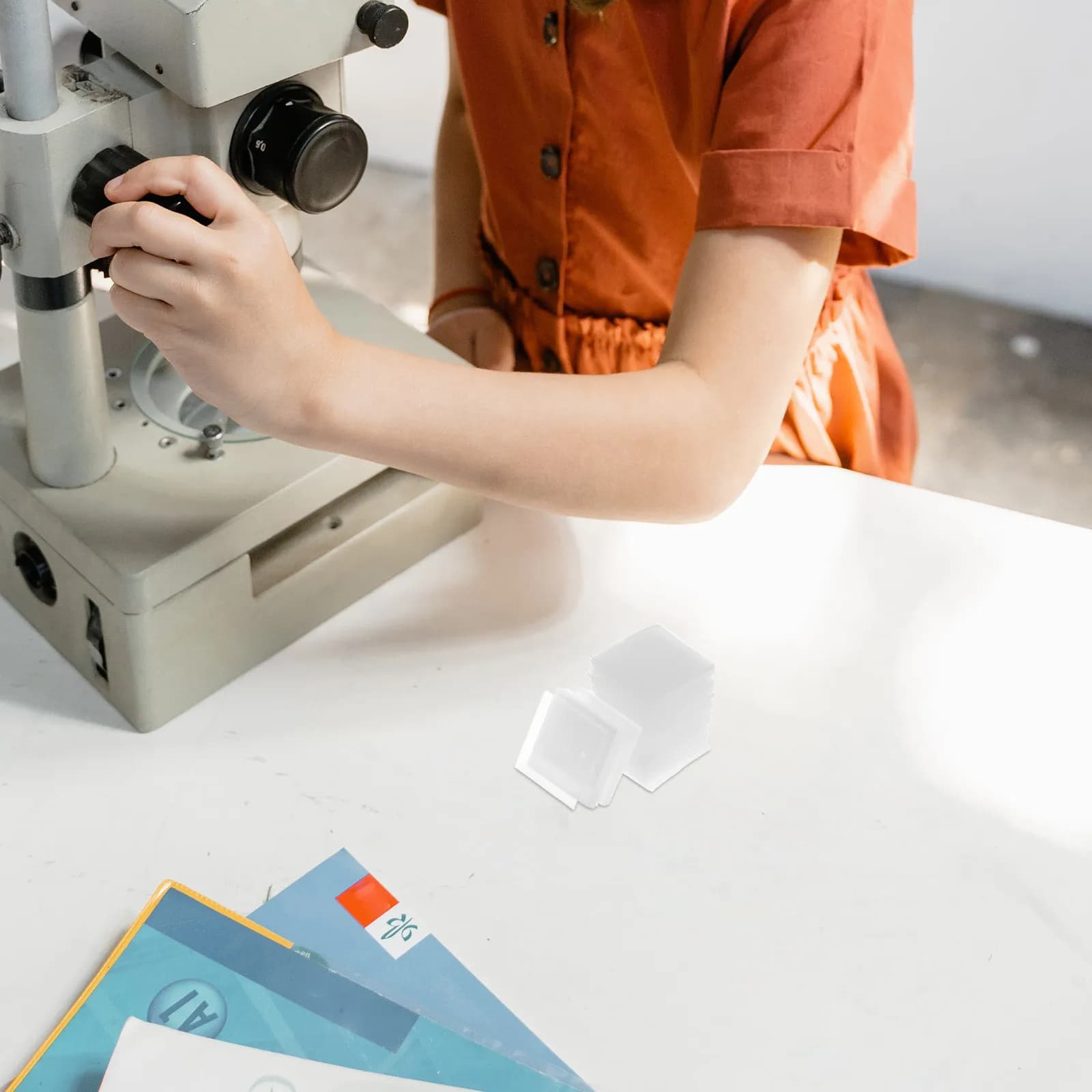 400 Pezzi Lame di Copertura per Microscopio Pre-Pulite 22mm in Vetro Trasparente di Alta Qualità, Accessori per Laboratorio e Scuola