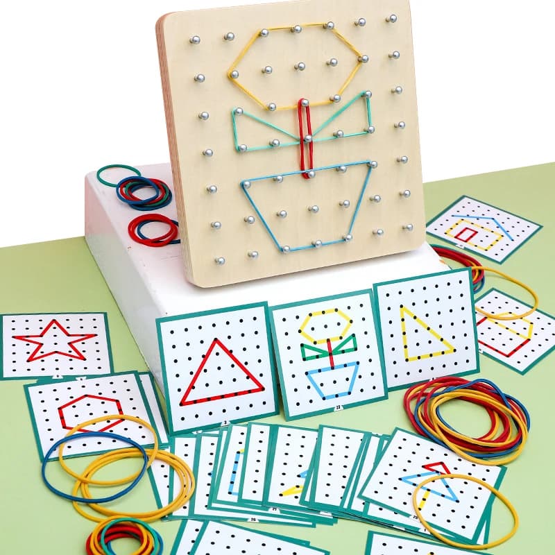 Puzzle con geometria in legno Tavola per unghie Grafica geometrica Matematica creativa Giocattolo Montessori per l'educazione precoce dei bambini
