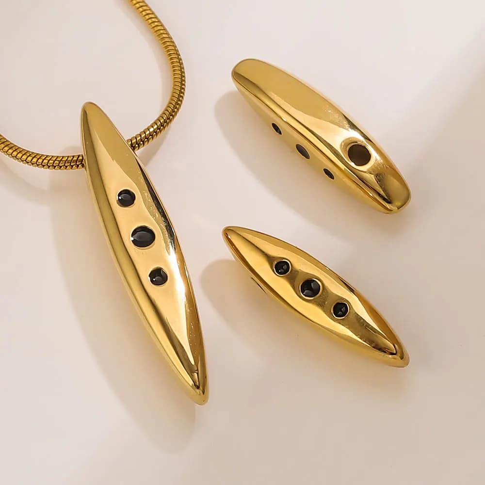 2 stainless steel pendants with gold plated rhinestones, necklace accessories, bracelets, jewelry making materials