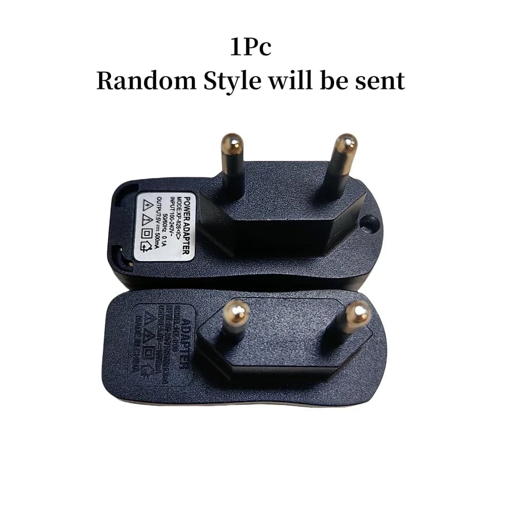 Spina USB UE nera o adattatore per sveglia con orologio da parete digitale Ingresso: 10-220 V 0,1 A Uscita: 5 V 0,5 A