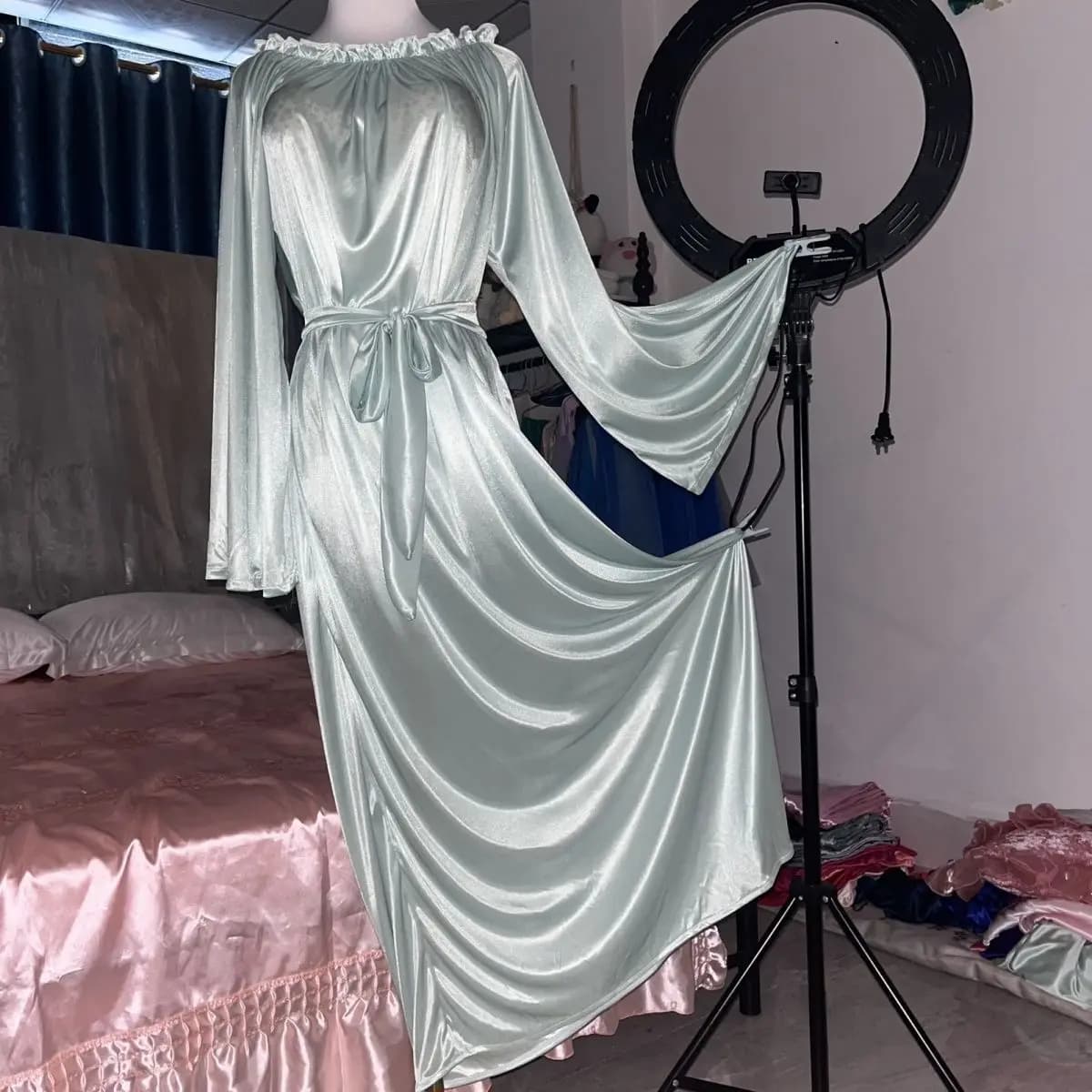 Abito lungo in raso da donna lucido Pigiama morbido e ampio Abito lungo Pullover Abiti eleganti Abbigliamento da notte
