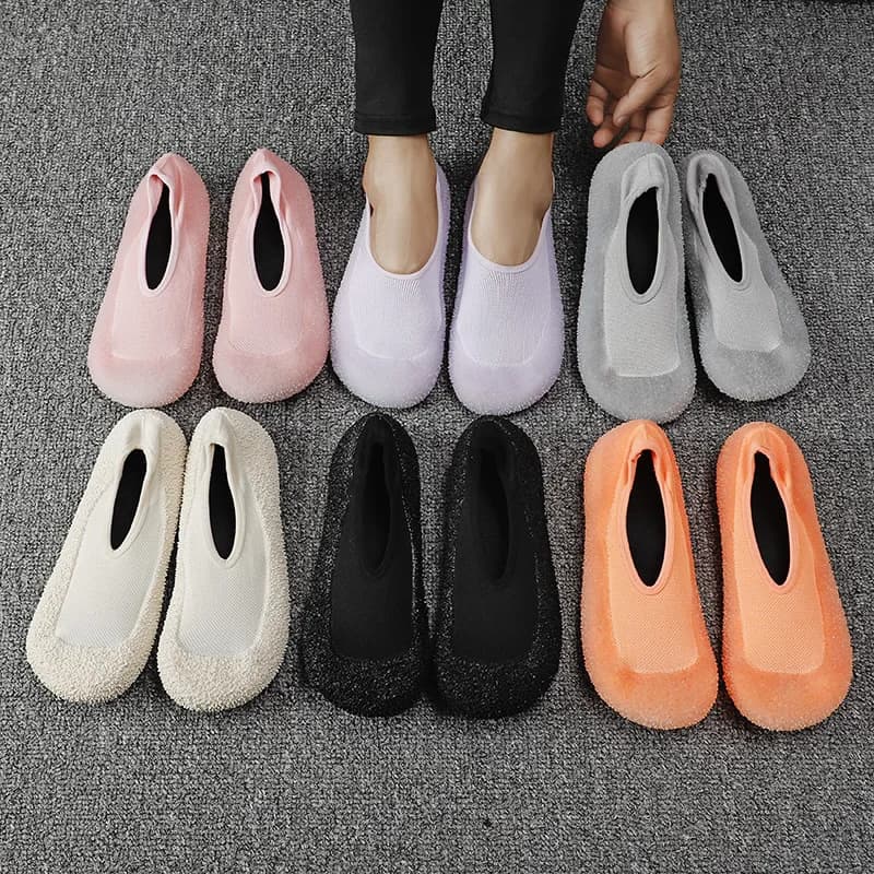 New Lovers Indoor Sports Shoes Gym Men and Women Jump Rope Yoga Dance Shock Absorption Breathable Light Running Shoes.