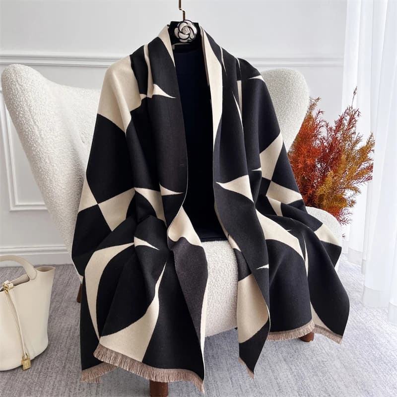Luxury Brand Cashmere Women Floral Scarf Winter Warm Shawl and Wrap Bandana Pashmina Female Foulard Square Thick Blanket Poncho