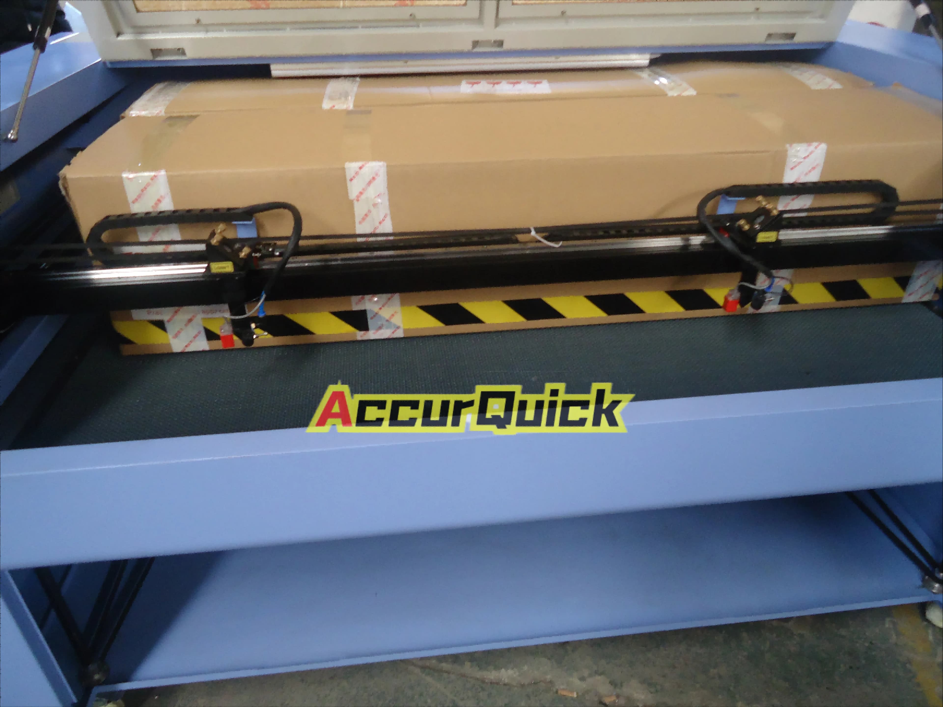 RECI Tube 100W CO2 Laser Cutting Machine 1600mm*1000mm CNC Laser Engraver for Plywood Board