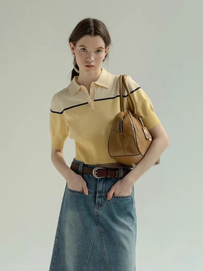 T-shirt lavorata a maglia con colletto polo a contrasto francese T-shirt da donna a maniche corte casual di nuova moda estiva 2025