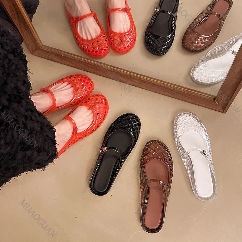Women Jelly Flat Slippers Summer Fashion Mesh Breathable Sandals Hollow Designer Shoe Casual Beach Walking Baotou Slide Footwear