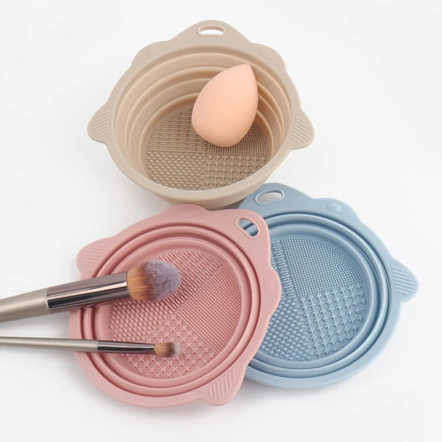 Makeup Brush Cleaner Cleaning Bowl Brush Tool Set Thorough Cleaning Without Hurting Bristles Wet & Dry Powder Puff Dry Cleaner