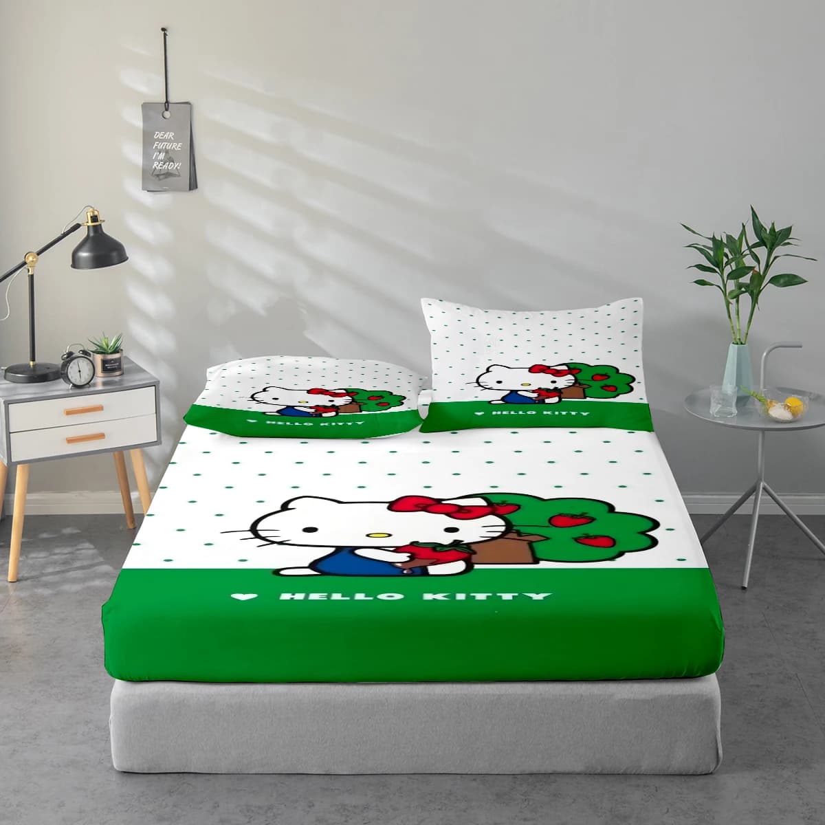 3-Piece High-Definition Digital Printed Bed Sheet Set, Hello Kitty Pattern Bed Sheet Set, Large Floral Print Bed Sheet Set, Includes 1 Fitted Sheet + 1/2 Pillowcase, Suitable for Bedroom, Guest Room, Home Decoration, Polyester Fiber Fitted Sheet + Pillowcase, Ultra-Soft Bedding, Thick and Ultra-Soft Fabric, Comfortable for All Seasons, Machine Washable