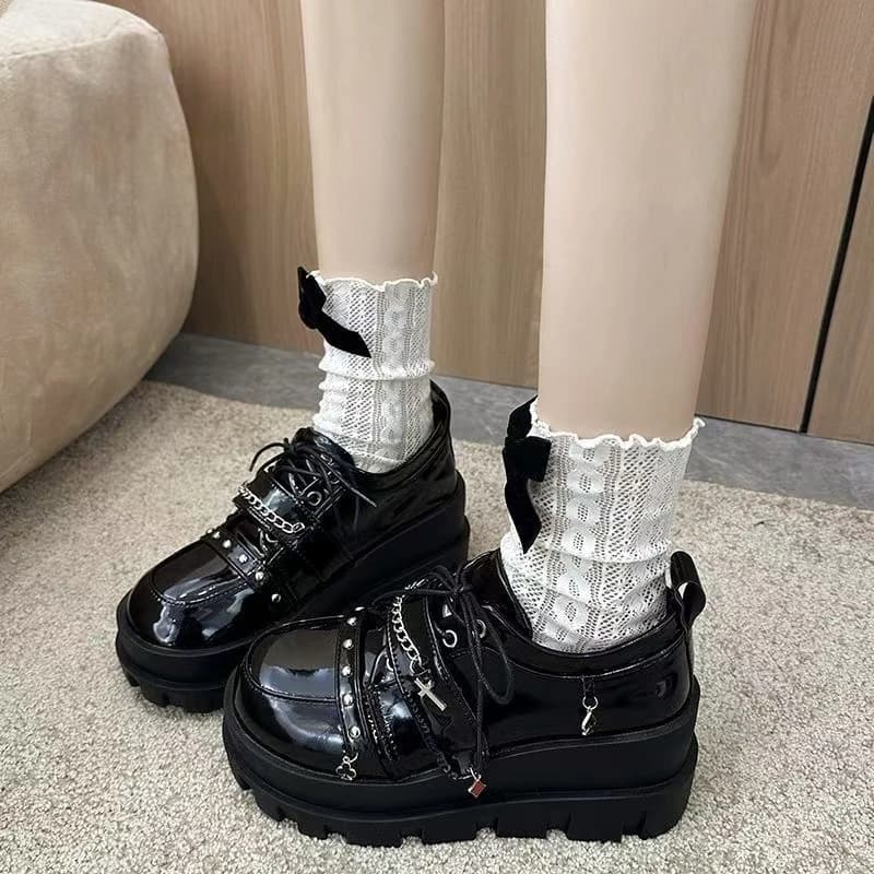Scarpe stringate da donna con tacco a zeppa nero, decorazione a catena con suola spessa, nuove scarpe femminili in pelle primaverili ed estive