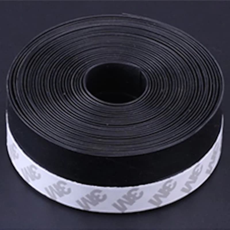 Guarnizione autoadesiva Guarnizione in gomma siliconica Striscia di tenuta per porte Striscia di tenuta per finestre Tappo antispiffero 25 mm / 35 mm / 45 mm x 5 m Nero