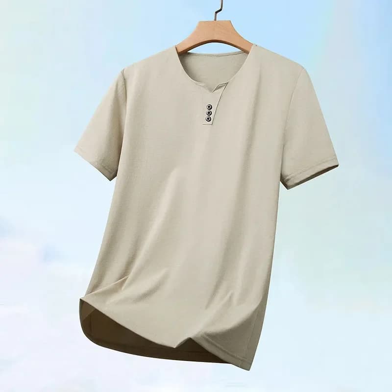 2025 T-shirt a maniche corte con scollo a V a tre bottoni casual da lavoro dei nuovi uomini T-shirt estiva comoda e versatile in stile coreano