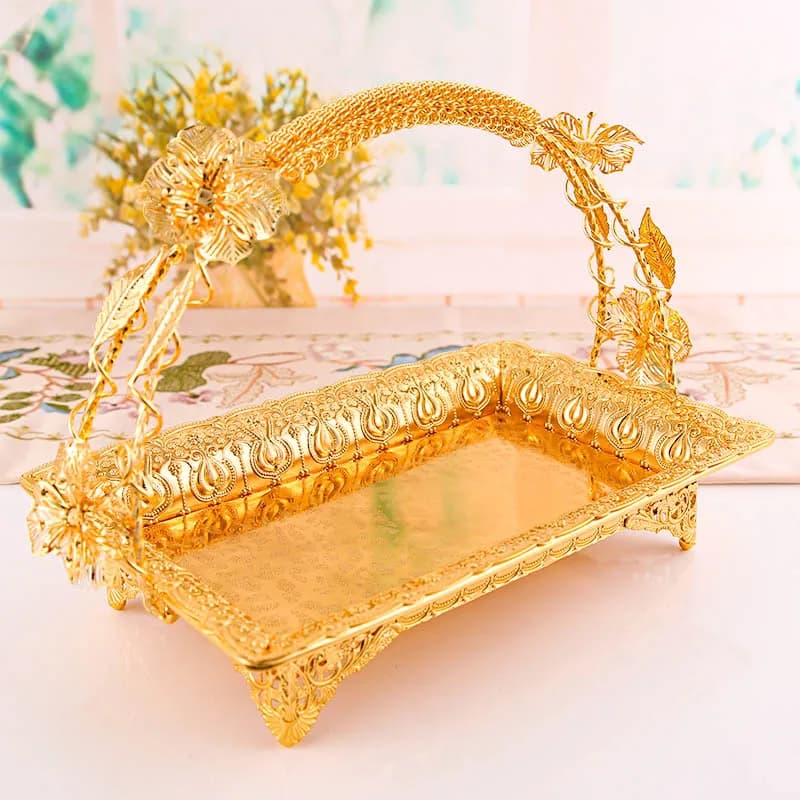 Piatto classico per snack Vassoi per frutta Cestino portaoggetti decorativo per caramelle dorate Piatto per caramelle in metallo per la decorazione Luogo Frutta secca