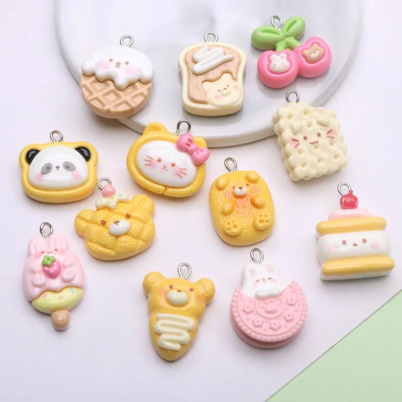 12 Pezzi Ciondoli in Resina a Forma di Panda Cartone Animato per Creazione Gioielli Fai da Te, Accessori per Orecchini, Portachiavi, Ciondoli e Ornamenti