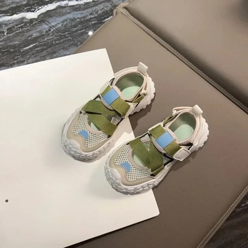 Sandali sportivi per bambini Mesh Traspirante Scarpe casual per bambini Fondo morbido antiscivolo 2025 Estate Nuove scarpe da tennis per ragazze dei ragazzi Alla moda