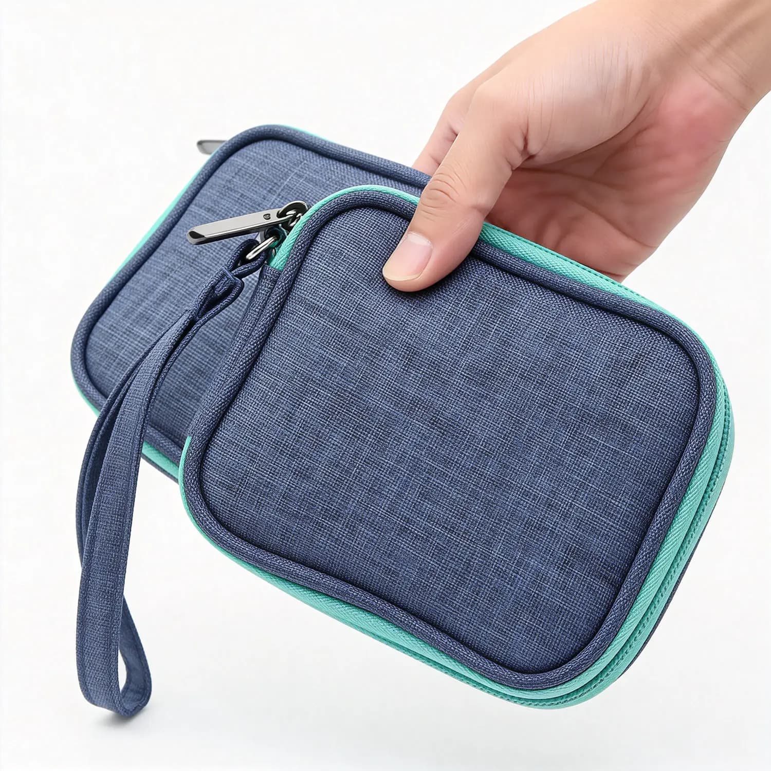 Custodia Organizzatore per Carte da Gioco e Accessori Tecnologici, Portachiavi, Cavi, Caricabatterie ed Essenziali in un Unico Contenitore Resistente e Portatile da Viaggio