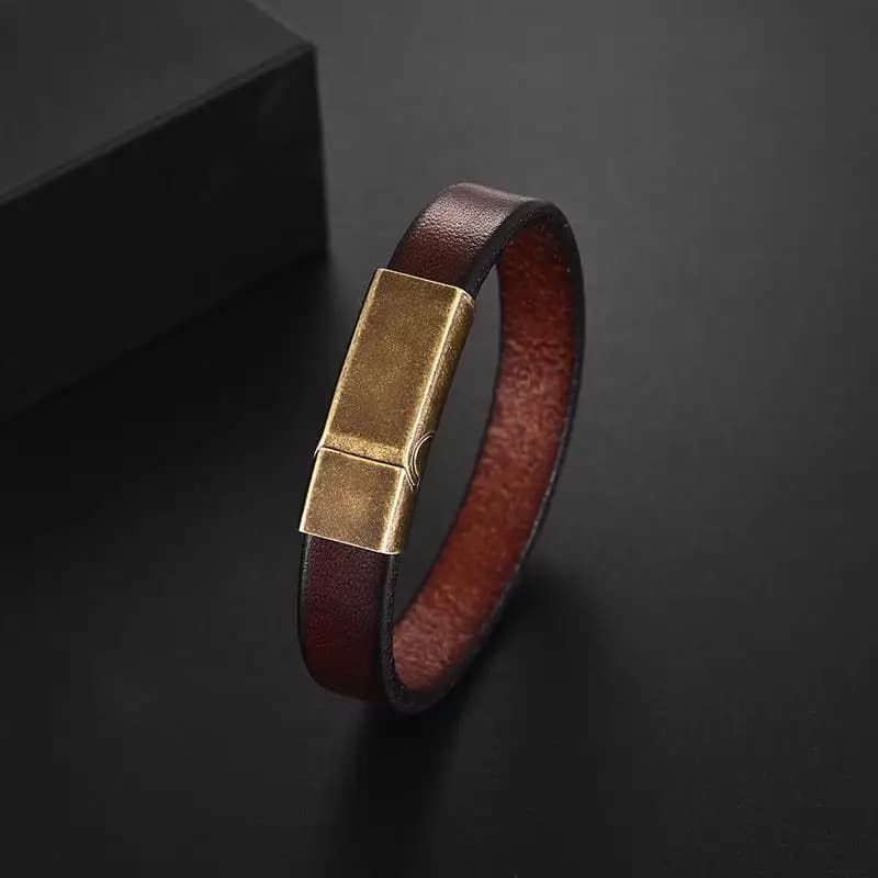 Moda Nuovi Uomini Gioielli Bracciale in pelle marrone per uomo Chiusura magnetica in acciaio inossidabile Moda 18,5 / 20,5 / 22,5 cm Braccialetti regalo