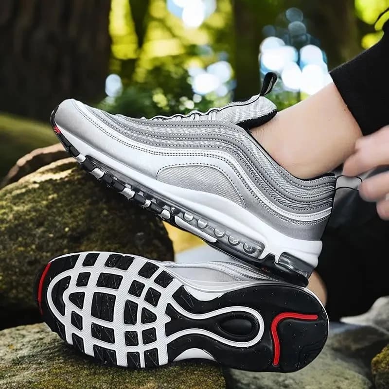 Scarpe da Corsa Unisex Antiscivolo Ammortizzate Sneakers per Sport all'Aperto Nuovi Stivali da Basket per Allenamento sul Campo per Uomini e Donne