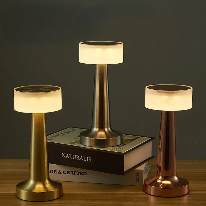 Lampada da tavolo da Bar a LED Bar/caffè/ristorante Desktop Decor luce notturna sensore tattile ricaricabile lampada da lettura Wireless per camera da letto