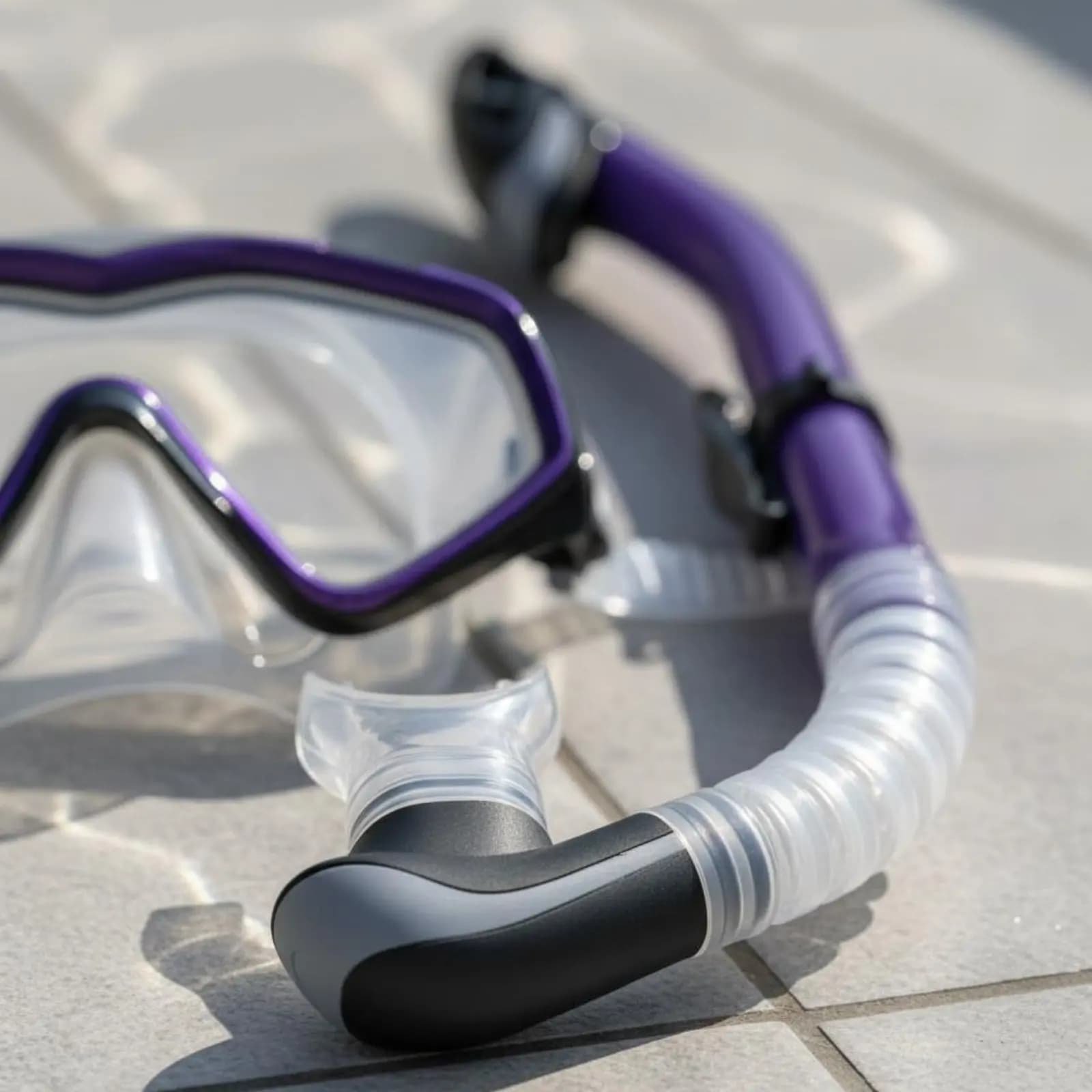 Set di 2 Tubi Respiratori con Guarnizione Anti-Perdita, Attrezzatura per Snorkeling e Immersioni, Visiera e Tubo con Chiusura Impermeabile