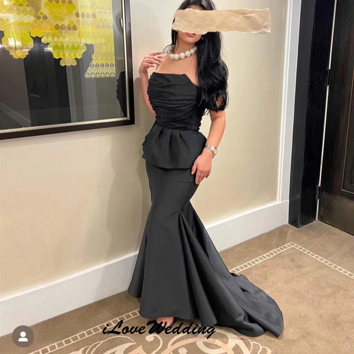 Abiti da ballo 2025 Abito da cerimonia nuziale nero per donna Abiti da sera con volant senza spalline a sirena formale in raso Elegante personalizzato