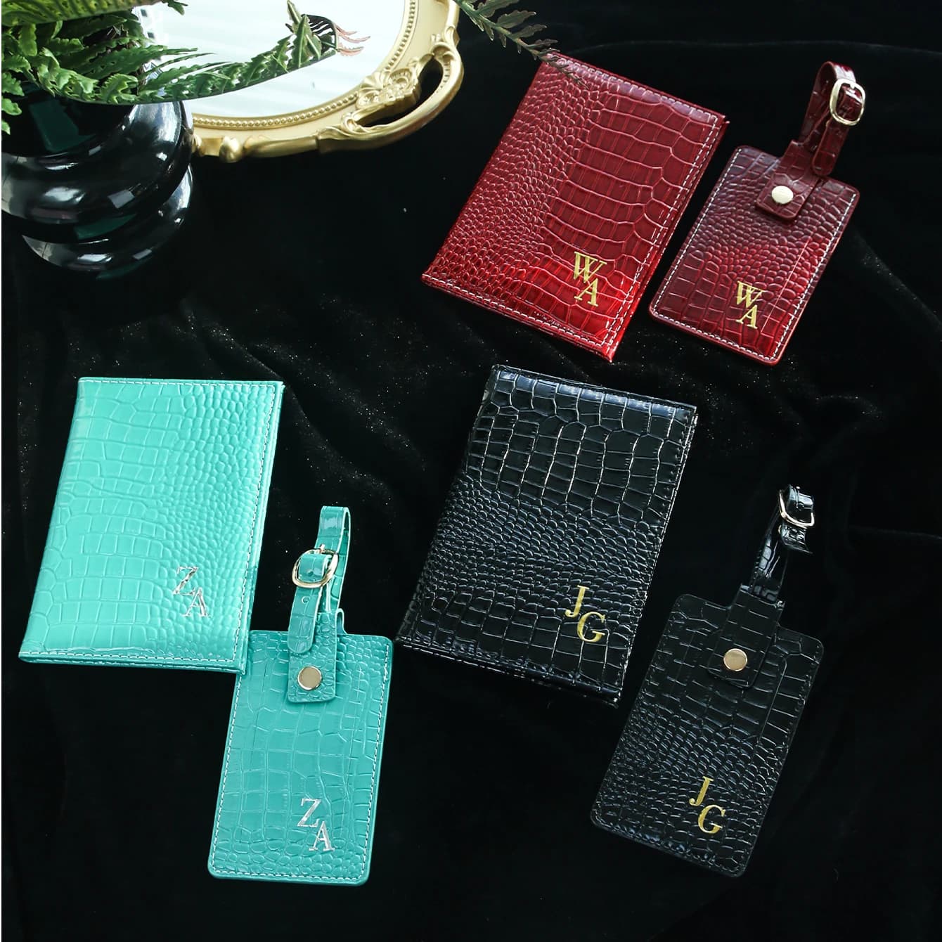 Porta passaporto iniziale personalizzato e set di etichette per bagagli Regalo da viaggio personalizzato in pelle di coccodrillo goffrata con monogramma oro argento
