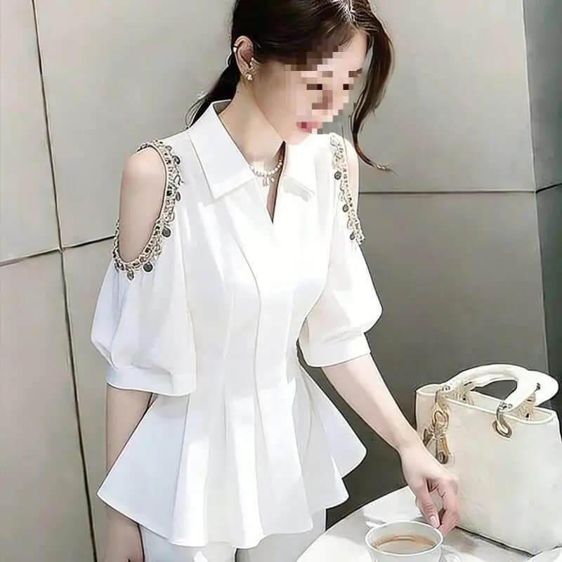 Maglietta estiva Newwomen Light Luxury Style con spalle scoperte, dal design elegante e alla moda, un capo unico e raffinato.