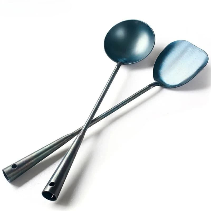 Set di Utensili da Cucina Tradizionali in Ferro: Spatola, Cucchiaio, Mestolo e Accessori per Wok Fatti a Mano
