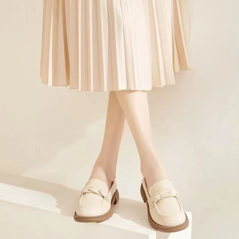 Mocassini con plateau in pelle da donna stile britannico 2026, suola morbida, impermeabili, scarpe casual per la primavera, calzature comode
