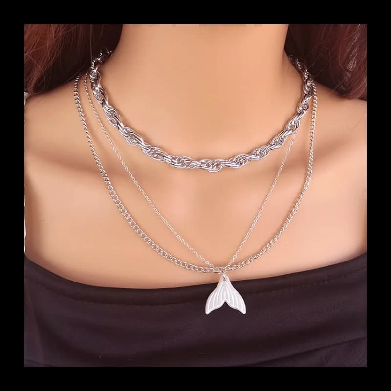 Multilayer necklace with simple and versatile silver chain Creative necklace with fish tail pendant New accessories Women wholesale