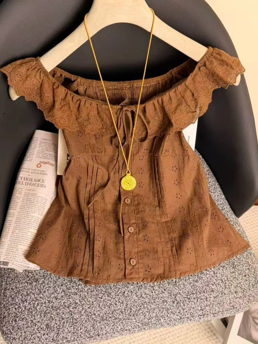 Retro Lace Hollow out Short Shirt Women's Fashion Slim Fit Waist Cinched One Shoulder Blouse Cotton Summer New Style Citywalk
