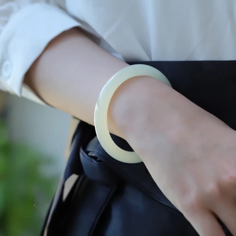 Nuovo Braccialetto in Giada Blu Ghiaccio e Bianca, Bracciale in Giada Fresco e alla Moda per Donne